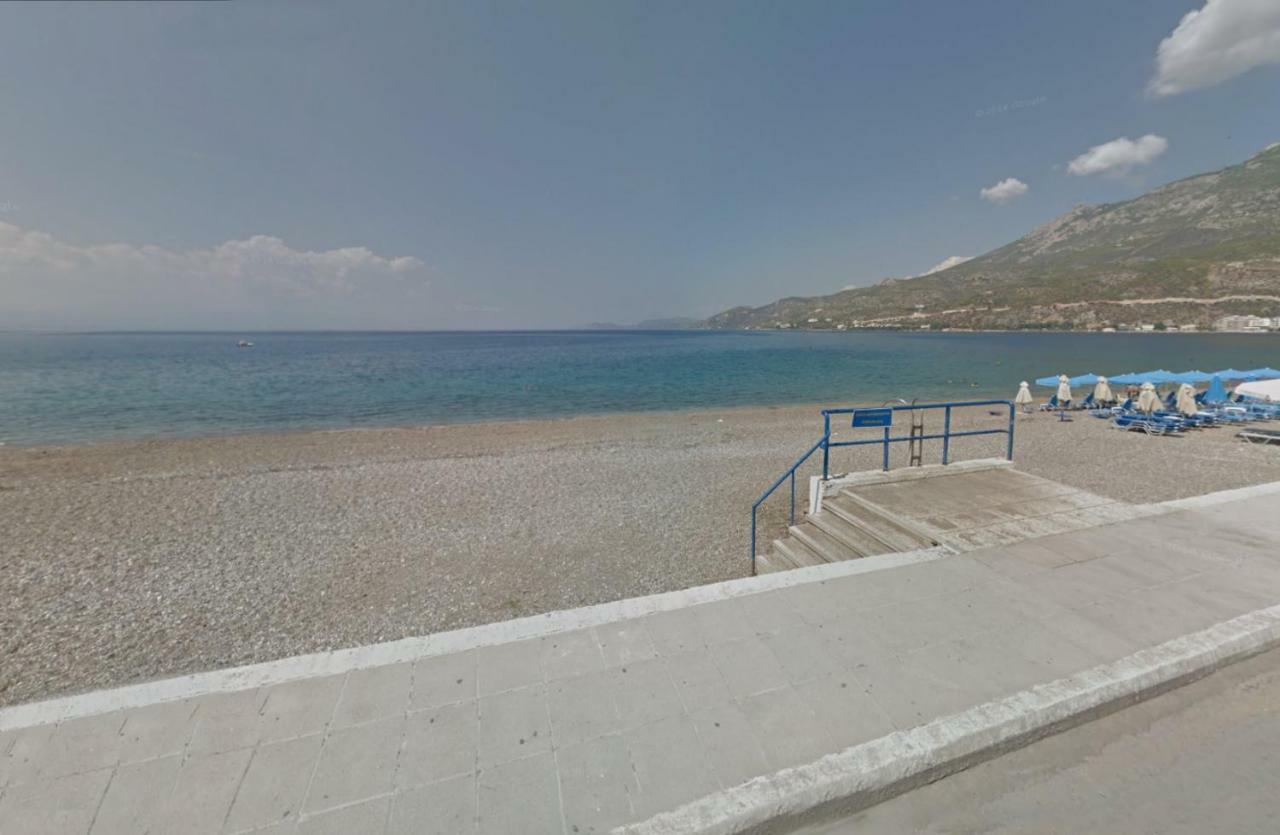 Loutraki Μοναδικής Θέσης Διαμέρισμα Στη Θάλασσα Buitenkant foto